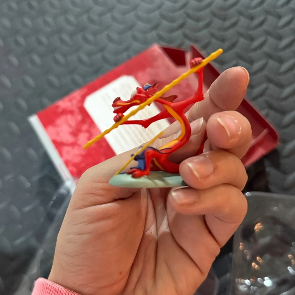 1998 Hallmark Keepsake Disney's Mulan, Mushu, and Cri-Kee set of two ornaments